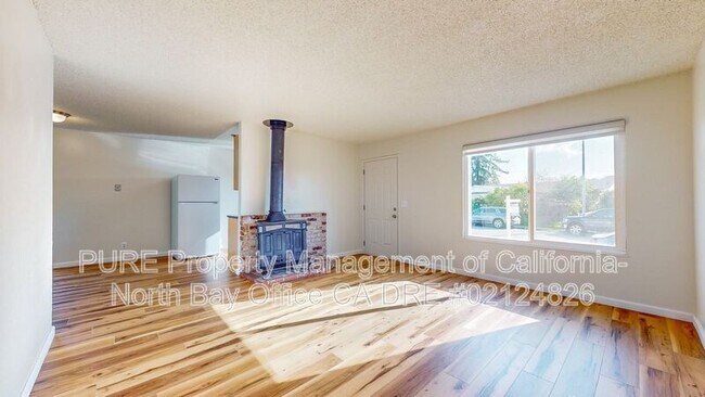 Building Photo - 1139 St Anthony Ln