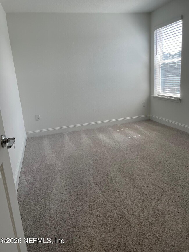 Building Photo - 182 Pine Candle Way