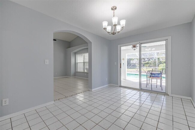 Building Photo - 1510 Oracle Dr