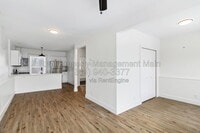 Building Photo - 1612 Bagley St