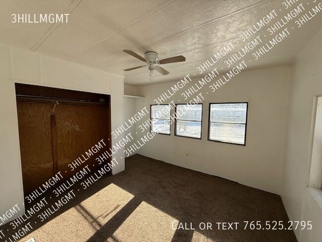 Building Photo - 12 Willis Ln