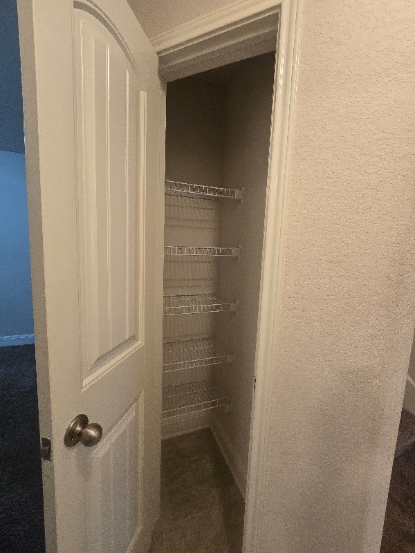 Building Photo - 10464 Dakota River