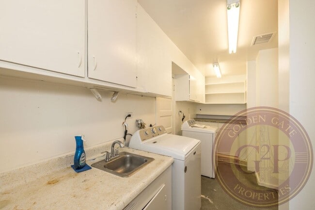 Building Photo - SOMA - 3 BR, 2 BA House 1,150 Sq. Ft. - 3D...