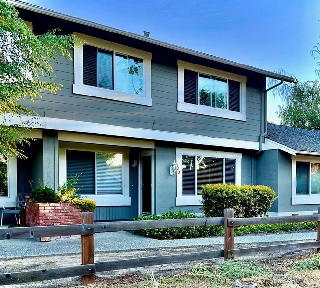 Primary Photo - Recently Redone Danville 3Bed/2.5BA Two St...
