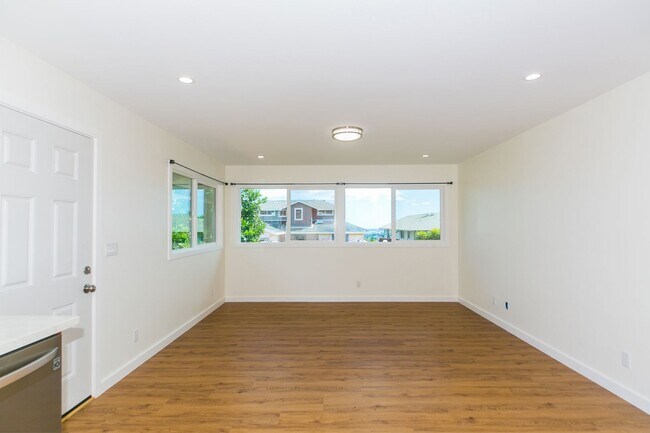 Building Photo - Newly built 2 bedroom 2 full bath full size kitchen + living area detached SFH Aiea Heights