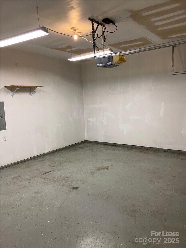 Building Photo - 12503 Twelvetrees Ln