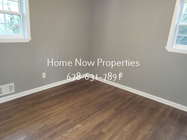 Building Photo - Pearl St 2730