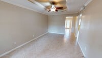 Building Photo - 2/1 Duplex Available For Prelease!