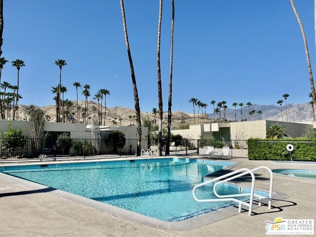 Building Photo - 197 Desert Lakes Dr