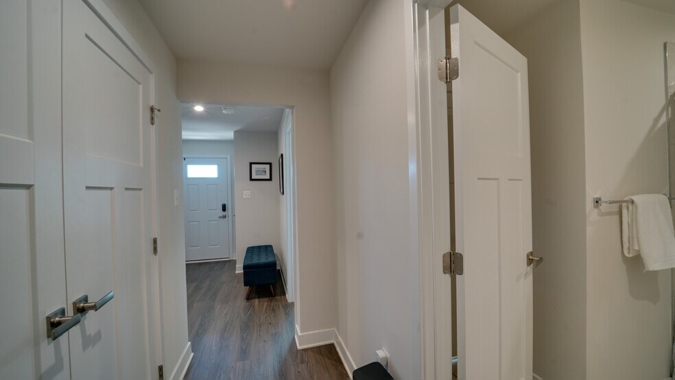 Building Photo - 2630 Jetstream Rd