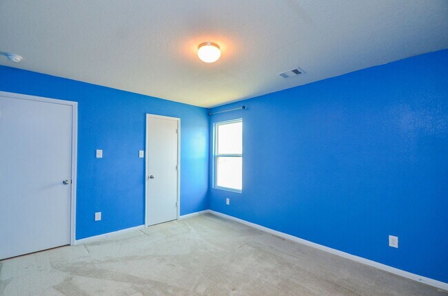 Building Photo - 12506 Greencanyon Dr