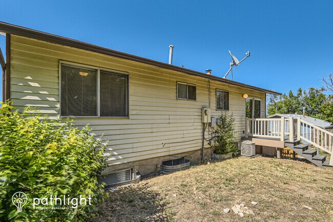 Building Photo - 5291 W Mountain Men Drive, Kearns, UT, 84118