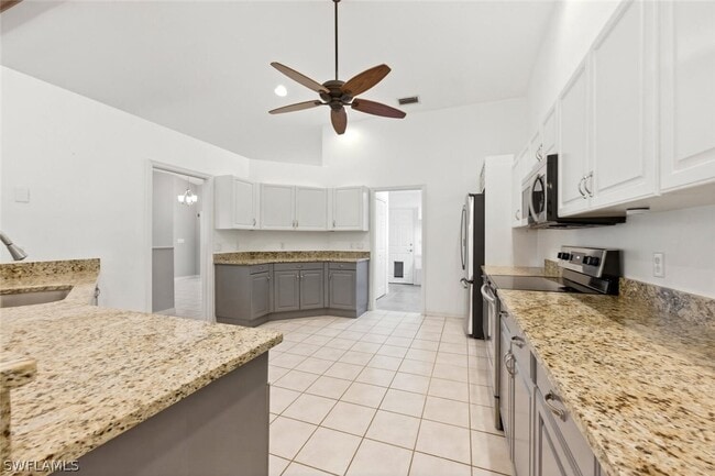 Building Photo - 5356 Sycamore Dr