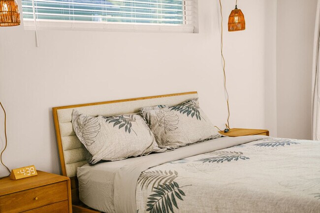 Building Photo - 3202 NW Division St