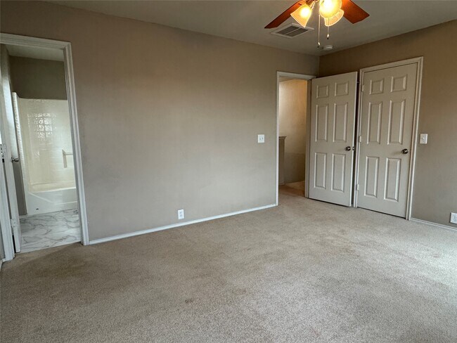 Building Photo - 16875 Mammoth Springs Dr