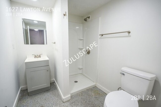 Building Photo - 1627 Lawton Ave