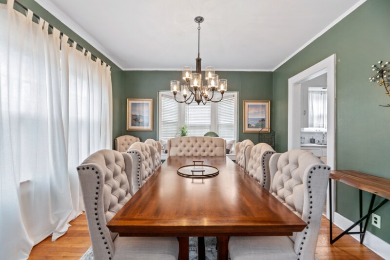 Building Photo - 425 N Bluff St