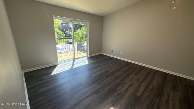 Building Photo - 6512 Six Mile Ln