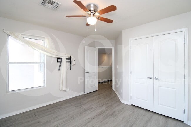 Building Photo - 4202 N 21st St