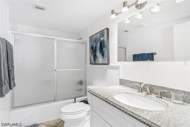Building Photo - 3000 Gulf Shore Blvd N