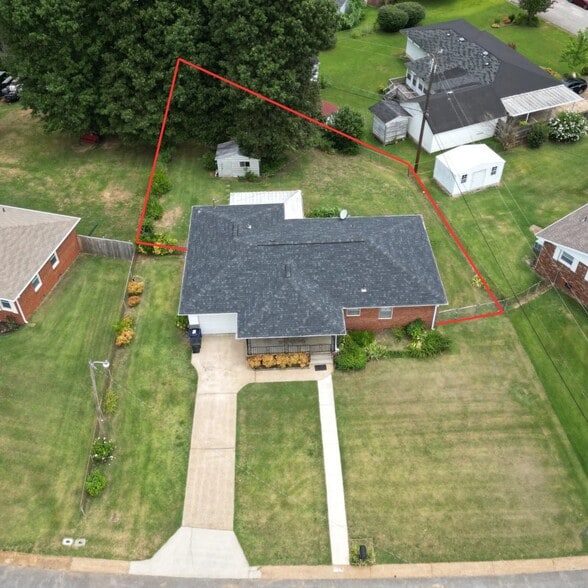 Building Photo - 128 N Leland Dr