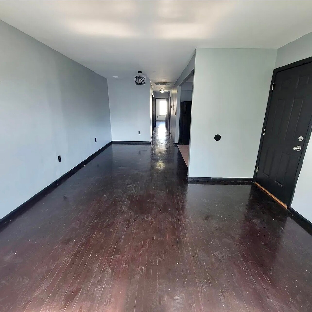 Building Photo - 153 S 7th St