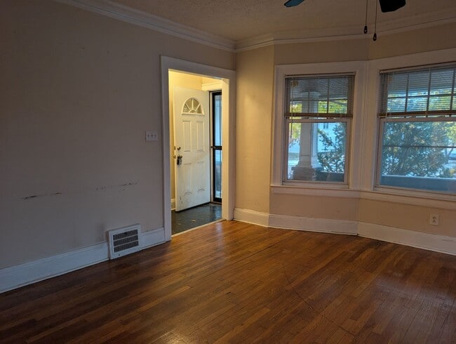 Building Photo - 3160 Meadowbrook Blvd