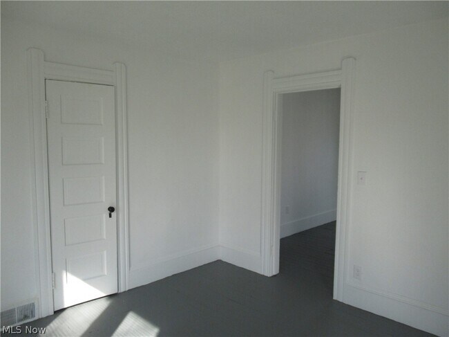 Building Photo - 67 Woodrow Ave