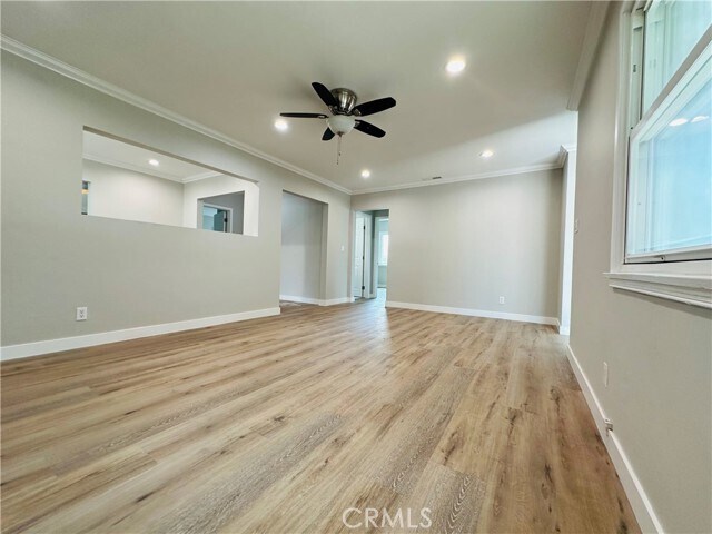 Building Photo - 428 E Maple St