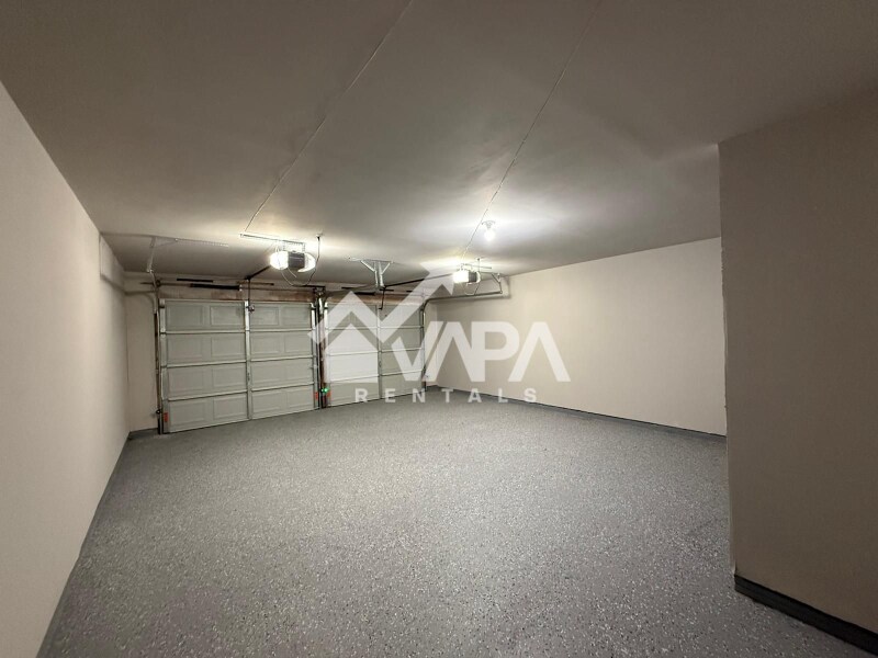 Building Photo - 9034 Oceanview Dr