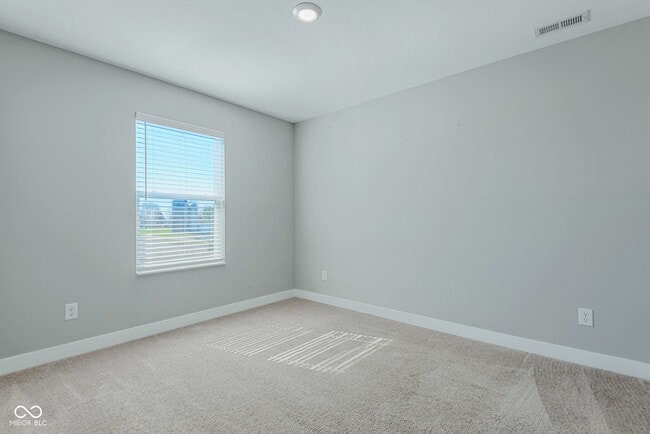 Building Photo - 144 Bluestem Ln