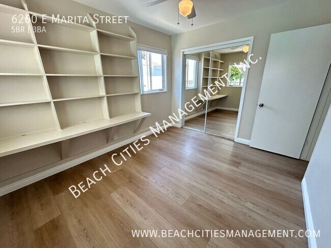 Building Photo - 6260 E Marita St