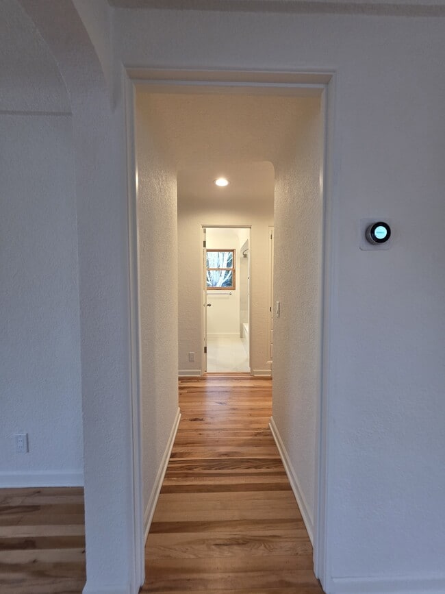 Building Photo - 963 Parkway Dr NW