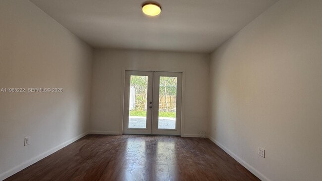 Building Photo - 4765 N Miami Ave