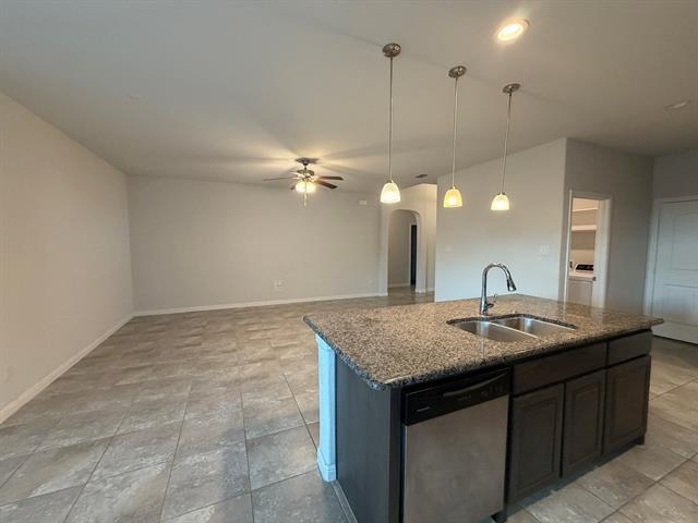 Building Photo - 1112 Genola Dr