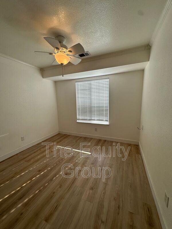 Building Photo - 830 W Vassar Ave