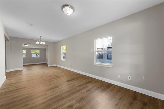 Building Photo - 1502 Kent Dr