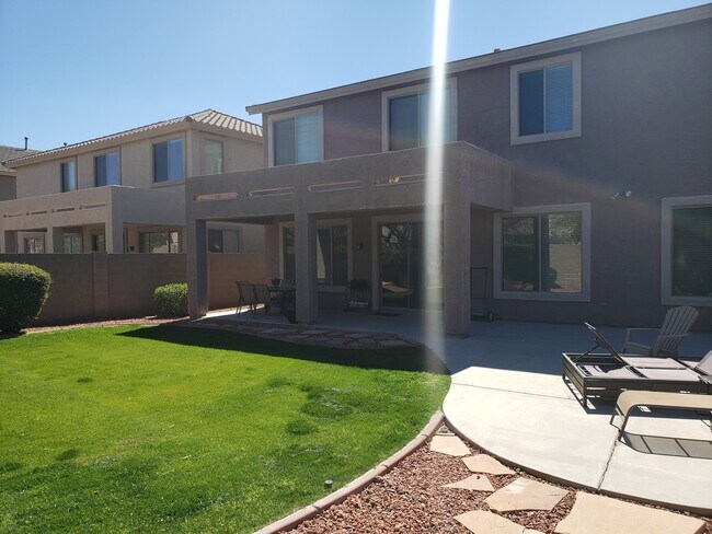 Building Photo - Gorgeous 4 Bed 3 Bath home in Anthem