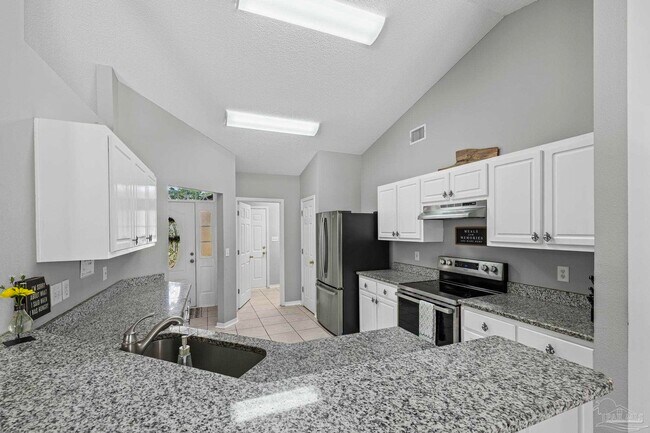 Building Photo - 8092 Hartington Dr