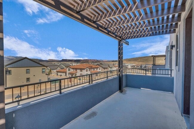 Building Photo - Desert Color Delight! NO APPLICATION FEE