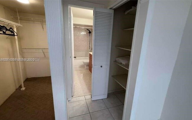 Building Photo - 16740 NE 9th Ave