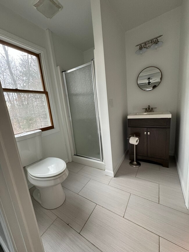 Building Photo - 16 Winslow Ave