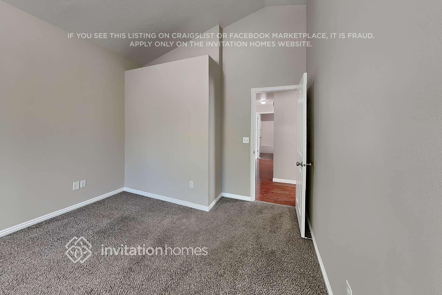 Building Photo - 4581 W Mina Deoro Dr