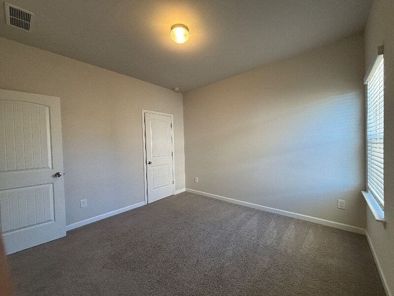 Building Photo - 5163 Woodline View Ln