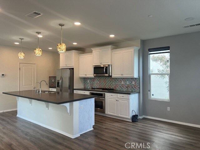 Building Photo - 232 Cultivate