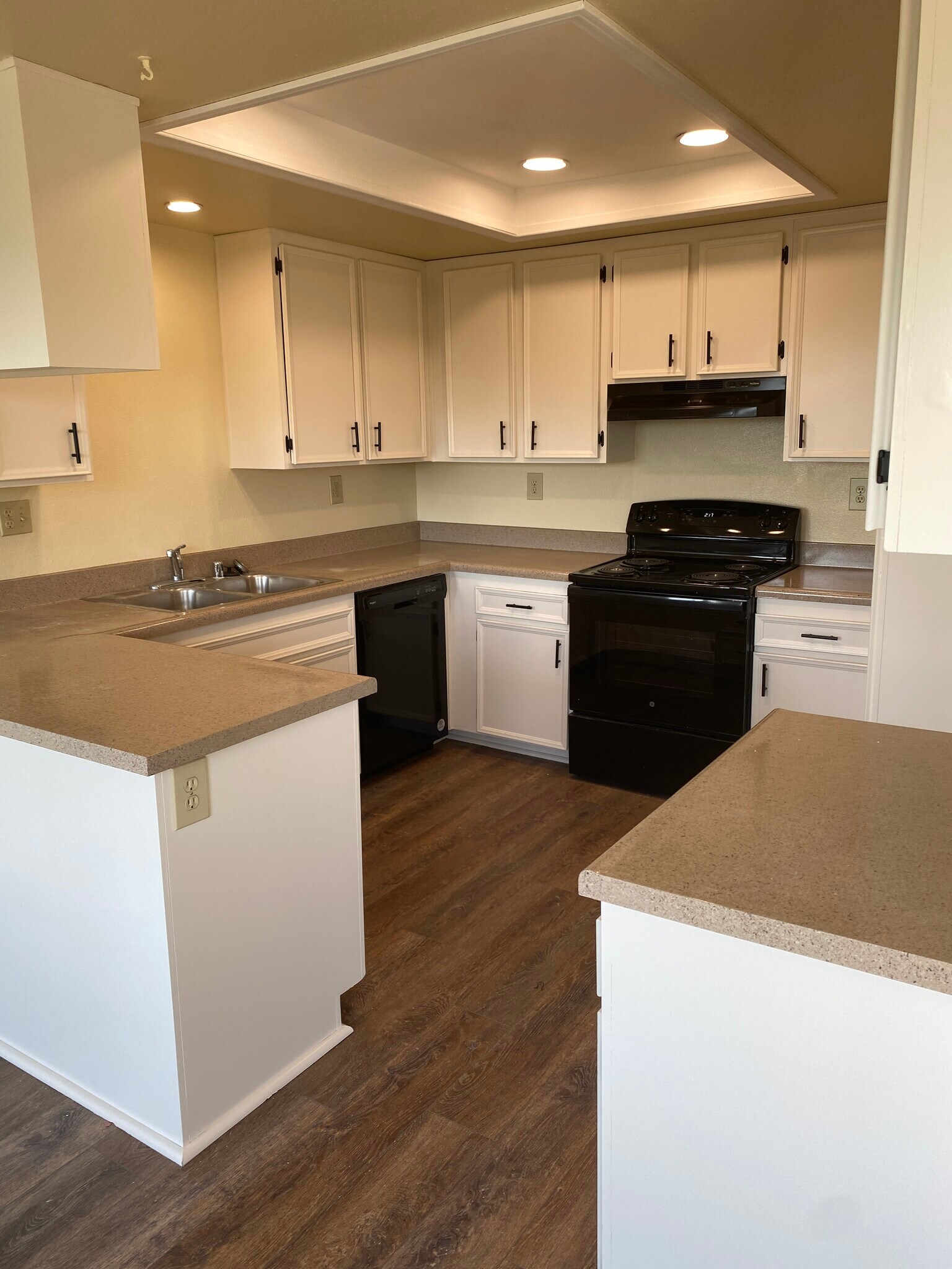 Building Photo - 1388 Villa Glen Ln