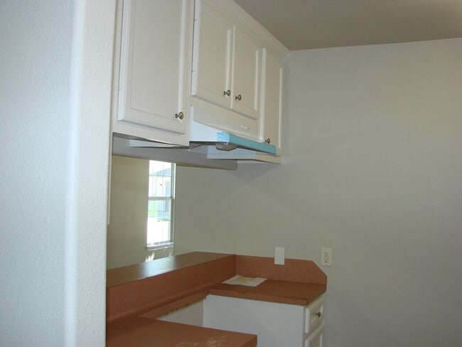Building Photo - 815 Cravens St