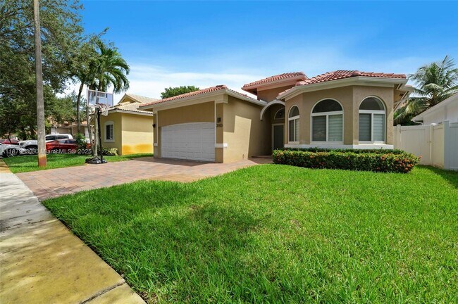 Building Photo - 3103 SW 140th Ave