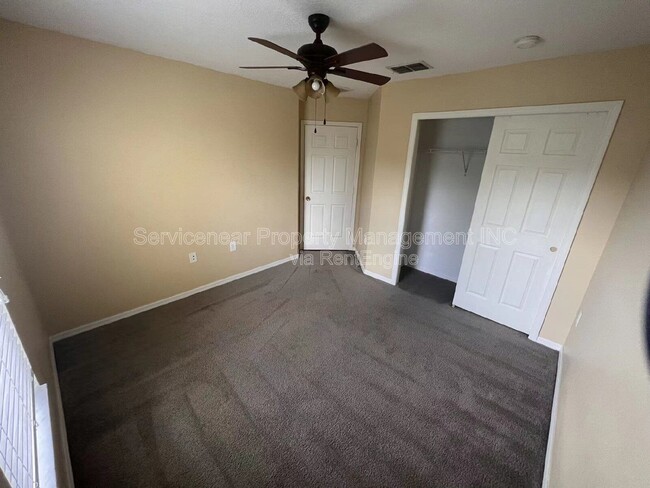 Building Photo - 8528 Sandpiper Ridge Ave