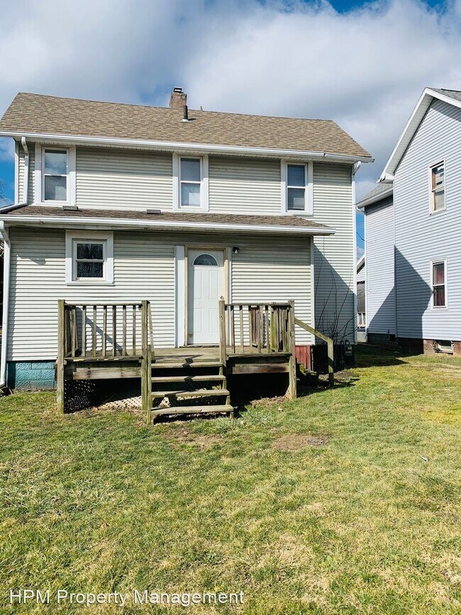 Building Photo - 3 br, 1 bath House - 445 N. Union